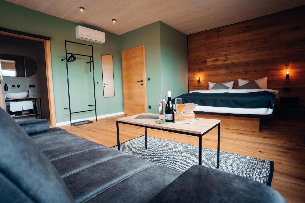Pur-Inn Das Gaestehaus Feketeváros Kültér fotó