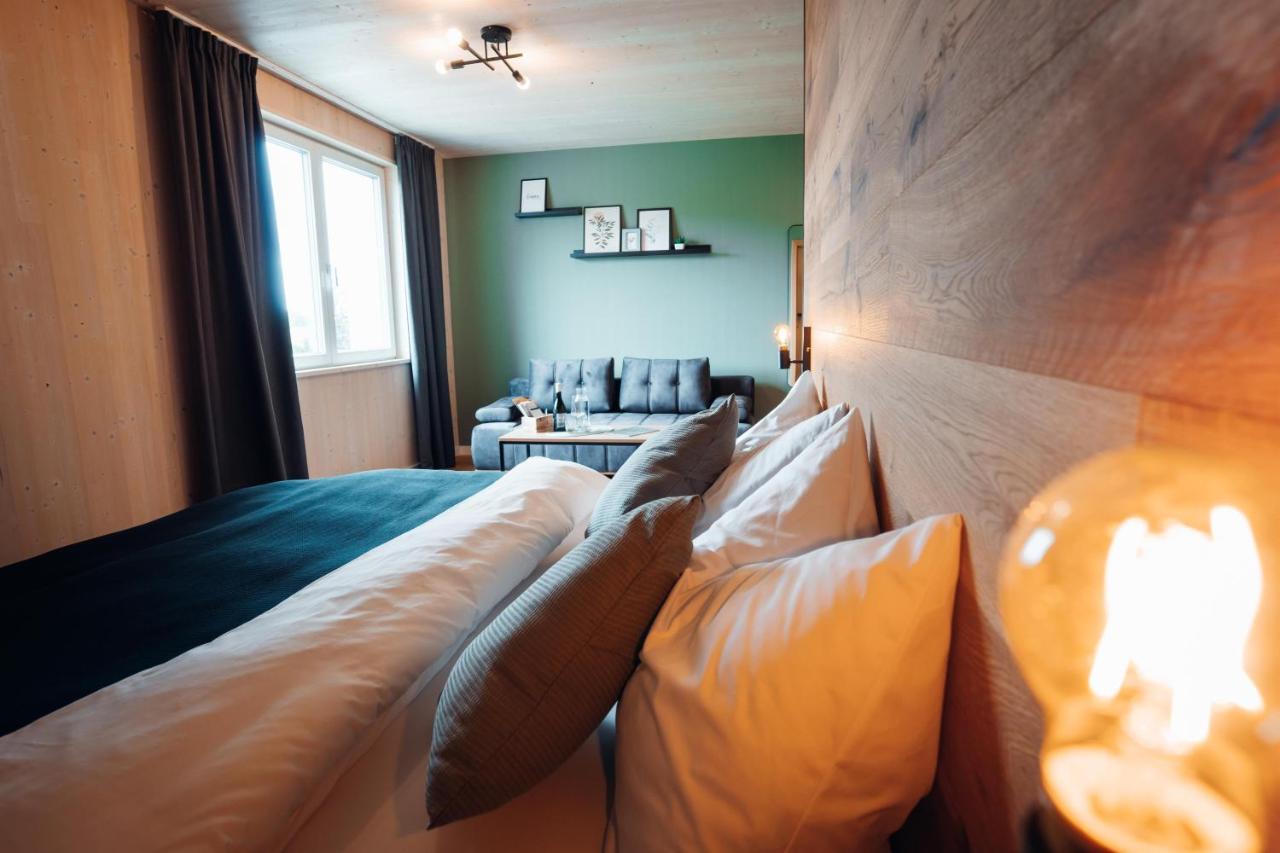 Pur-Inn Das Gaestehaus Feketeváros Kültér fotó